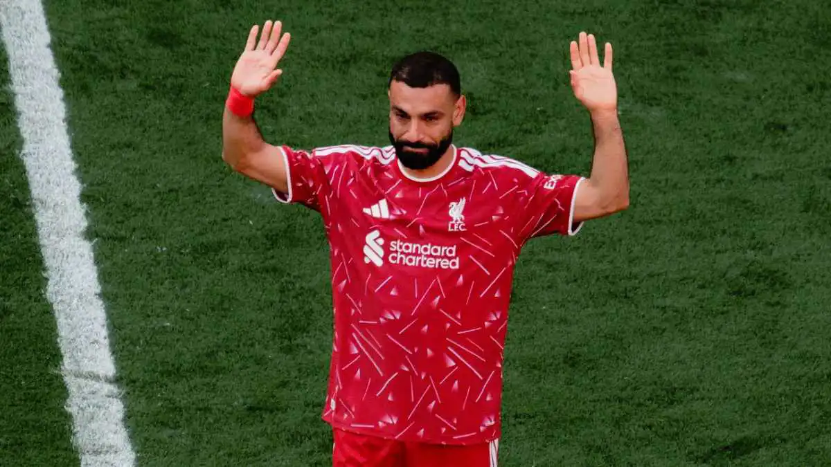 بعد تصريحات الشناوي.. هل سيعود محمد صلاح إلى ليفربول؟