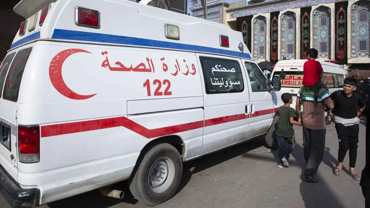 صورة حول : بظروف غامضة.. سيدة تلقي بنفسها وطفلها من مبنى شاهق في بغداد بظروف غامضة.. سيدة تلقي بنفسها وطفلها من مبنى شاهق في بغداد