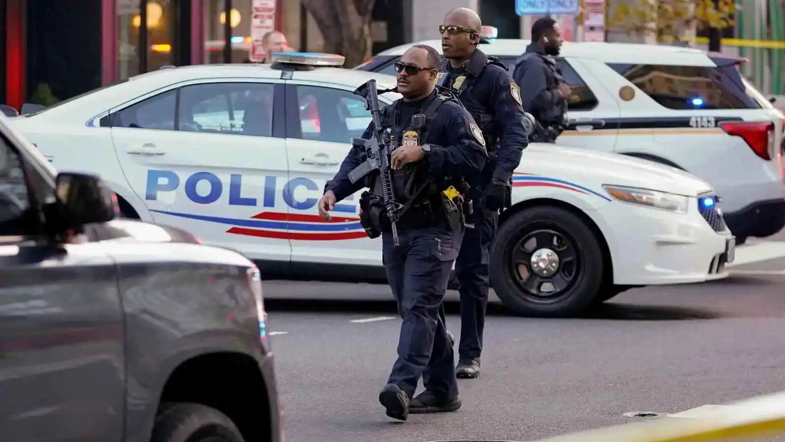 صورة حول : مسلح يقتل 6 أشخاص ثم ينتحر في أيوا الأمريكية مسلح يقتل 6 أشخاص ثم ينتحر في أيوا الأمريكية