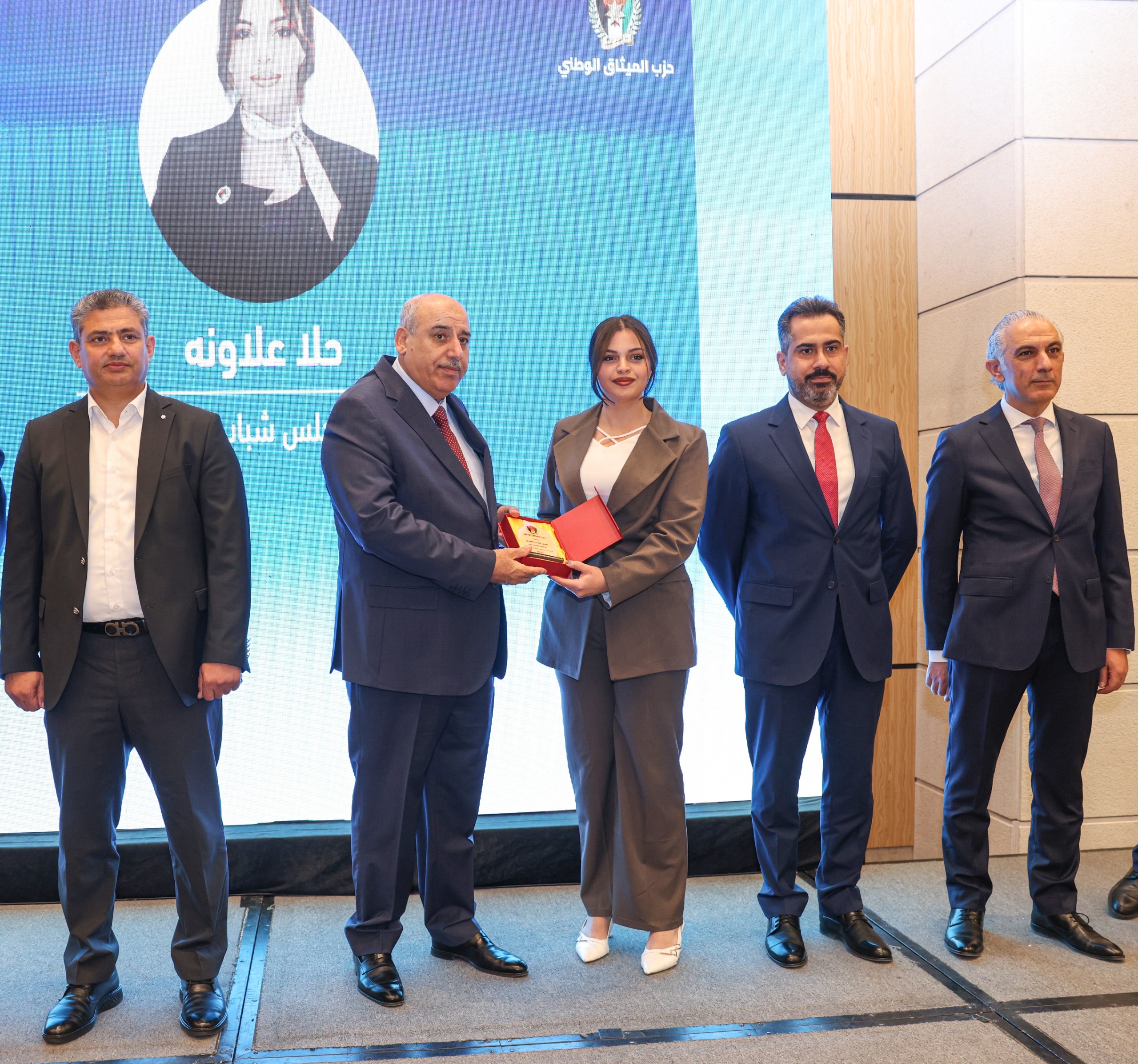 القاضي يرعى حفل تكريم الفائزين من طلبة حزب الميثاق في انتخابات مجلس شباب 21