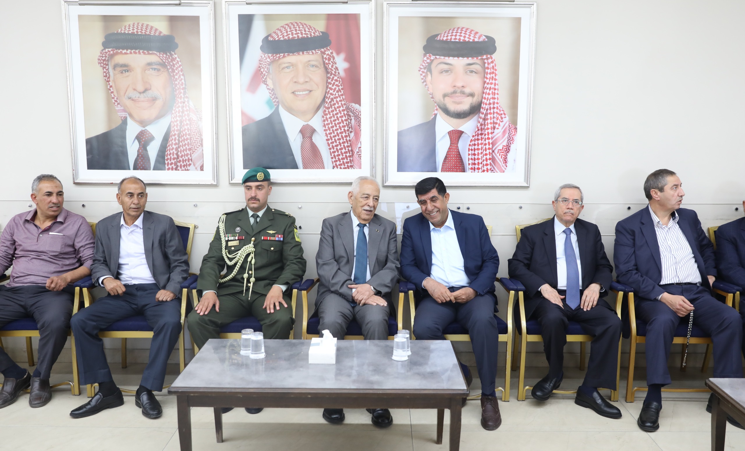 مندوبا عن الملك وولي العهد... العيسوي يعزي عشيرة الرواشدة