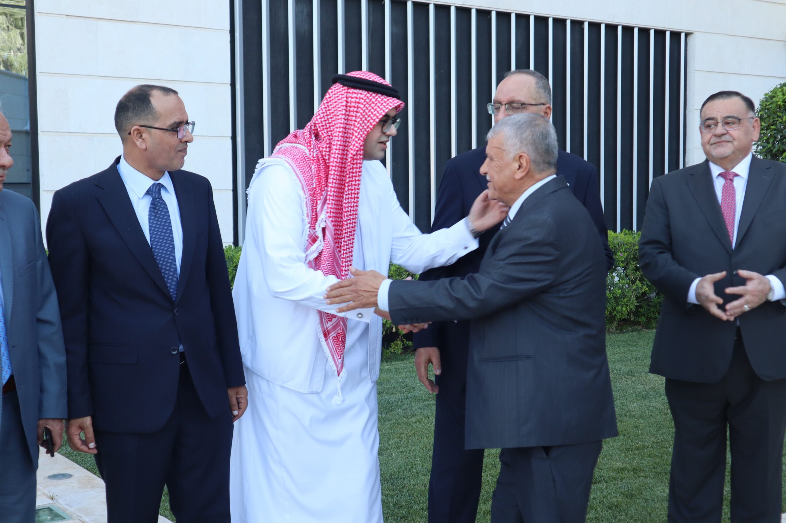 الدكتور محمد المعاقبة يولم بمناسبة زفاف نجله الدبلوماسي "قيس"