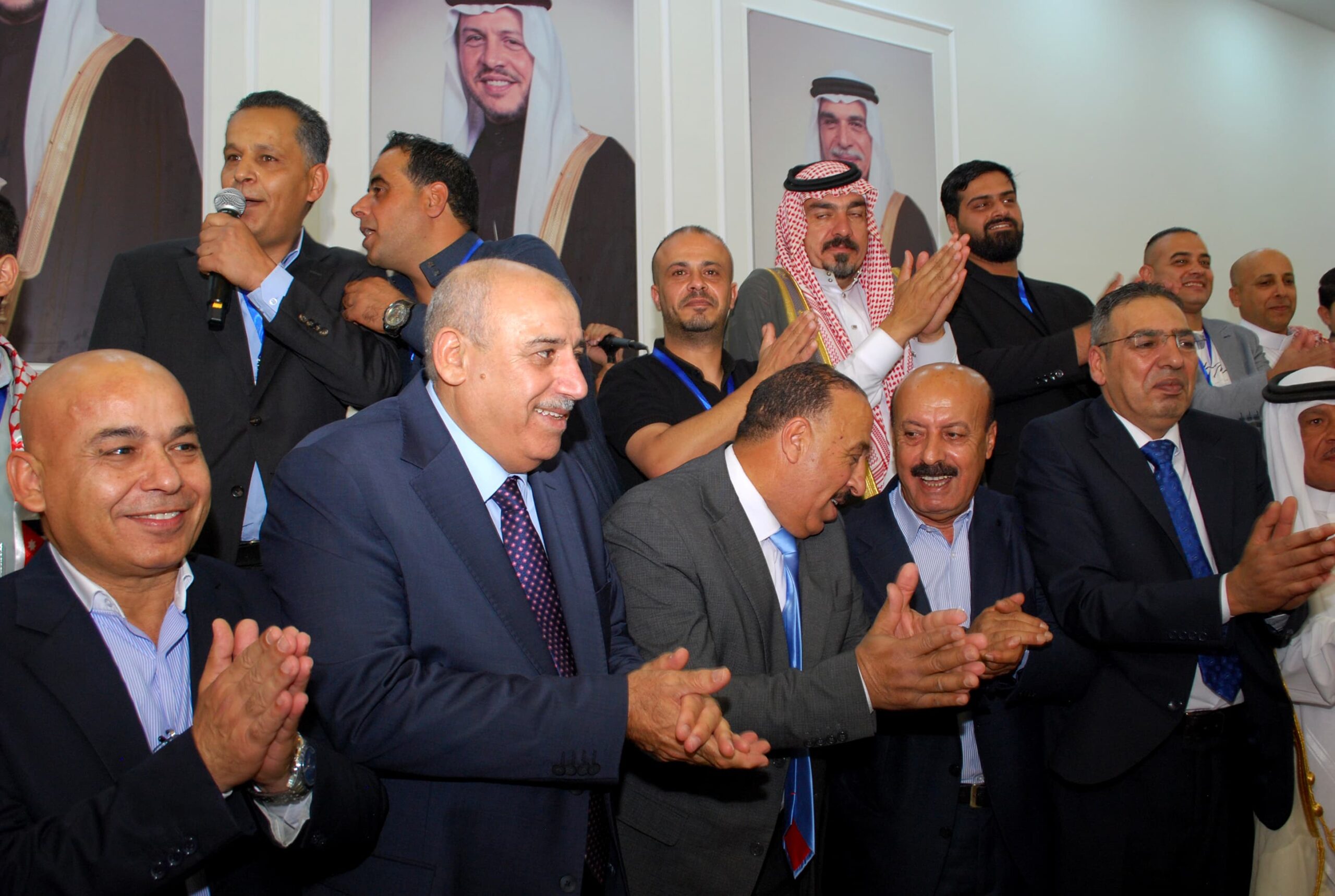 رئيس النواب يشارك عشائر الدعجة الاحتفال بالأعياد الوطنية