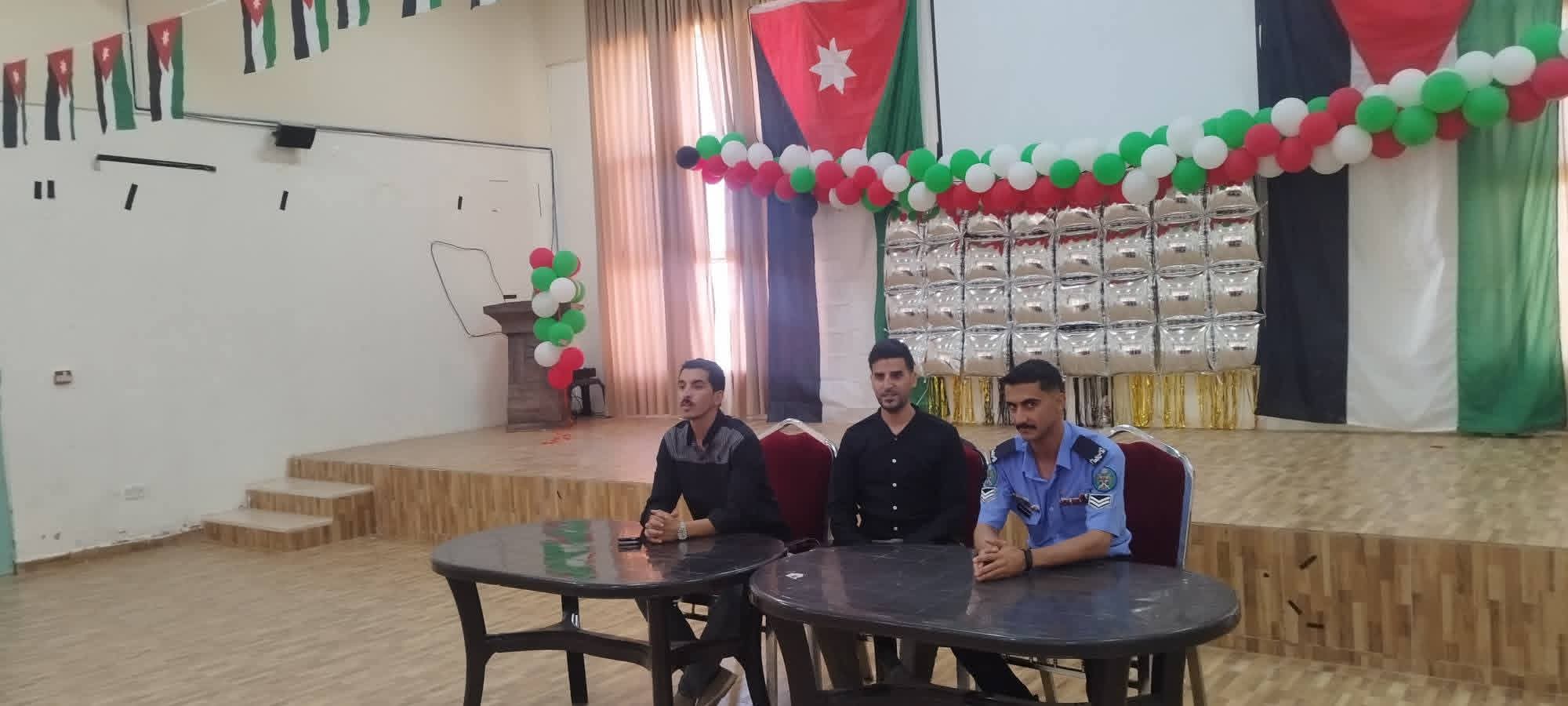 صورة حول : محاضرة توعوية بعنوان "الجرائم الإلكترونية" في لواء فقوع بالكرك محاضرة توعوية بعنوان "الجرائم الإلكترونية" في لواء فقوع بالكرك