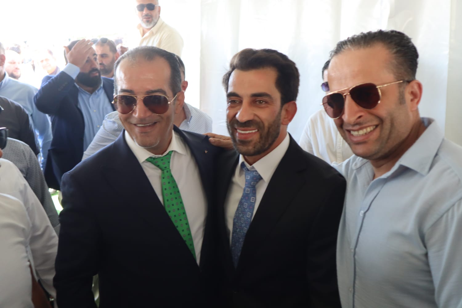 الباشا سلمان علي الغنيمات (أبو خلدون) يقيم مأدبة غداء احتفاء بزفاف نجله الدكتور معتز (صور)