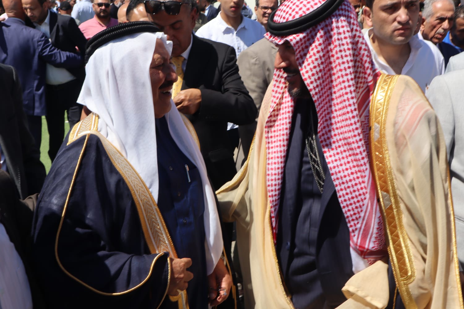 الباشا سليمان علي الغنيمات (أبو خلدون) يقيم مأدبة غداء احتفاء بزفاف نجله الدكتور معتز (صور)
