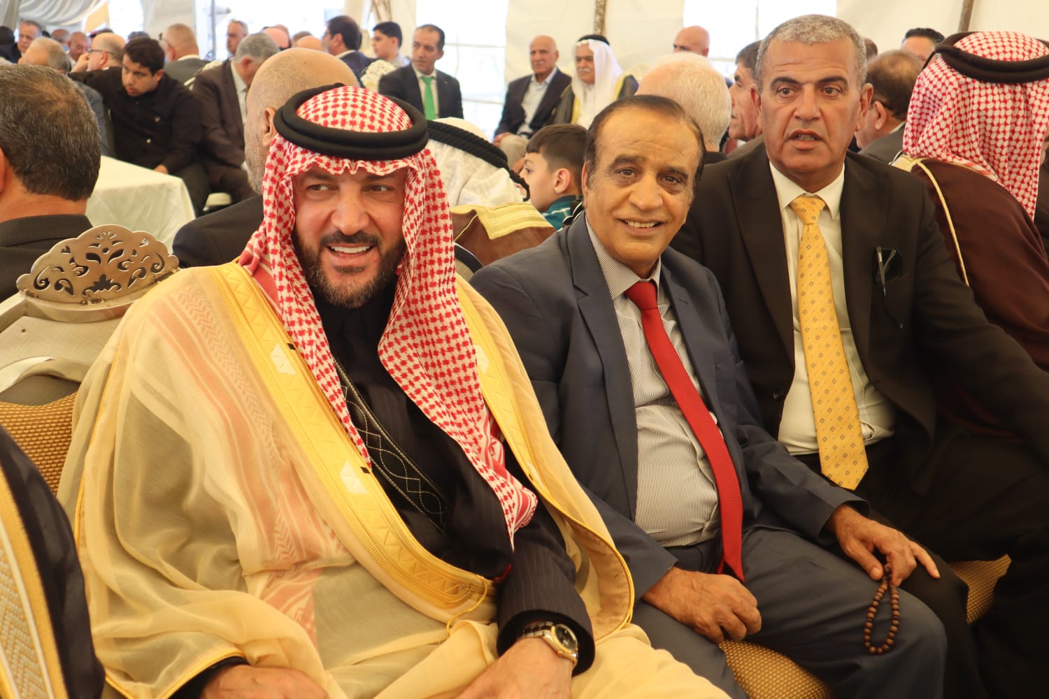الباشا سليمان علي الغنيمات (أبو خلدون) يقيم مأدبة غداء احتفاء بزفاف نجله الدكتور معتز (صور)