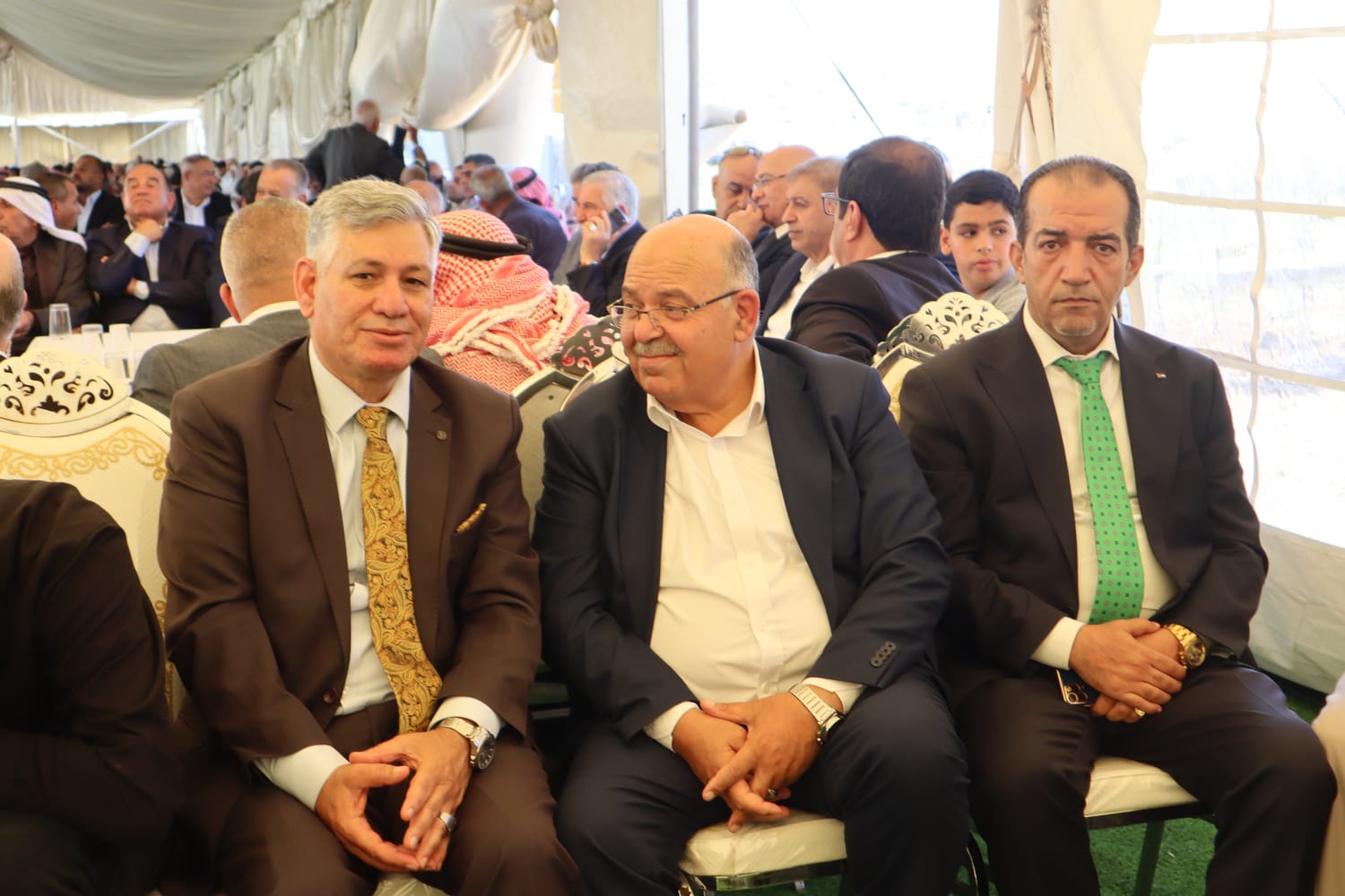 الباشا سليمان علي الغنيمات (أبو خلدون) يقيم مأدبة غداء احتفاء بزفاف نجله الدكتور معتز (صور)