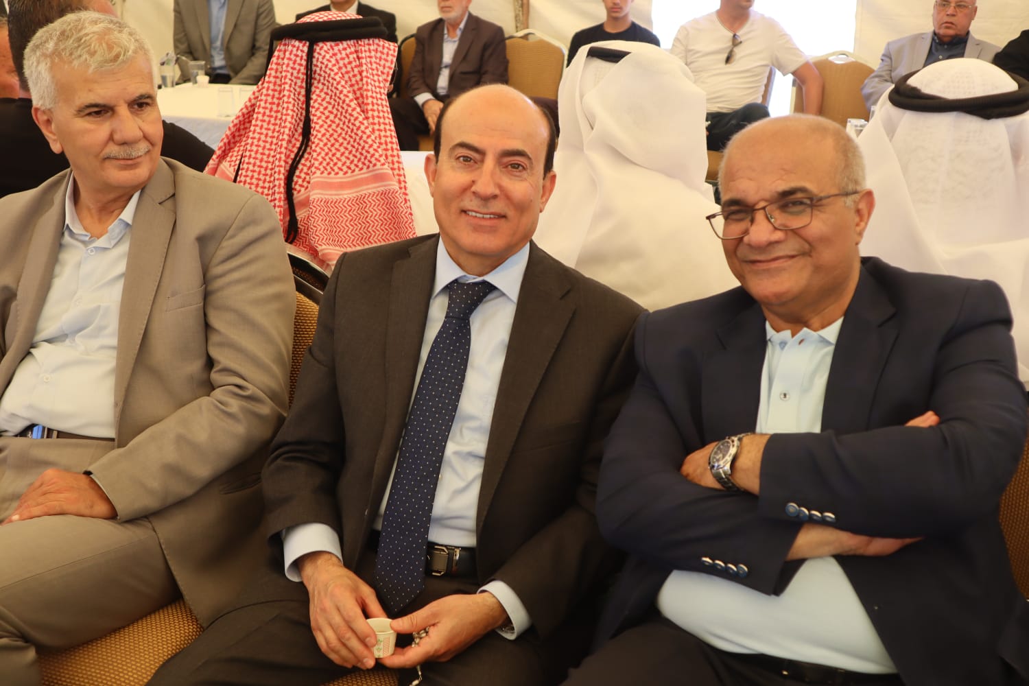 الباشا سليمان علي الغنيمات (أبو خلدون) يقيم مأدبة غداء احتفاء بزفاف نجله الدكتور معتز (صور)