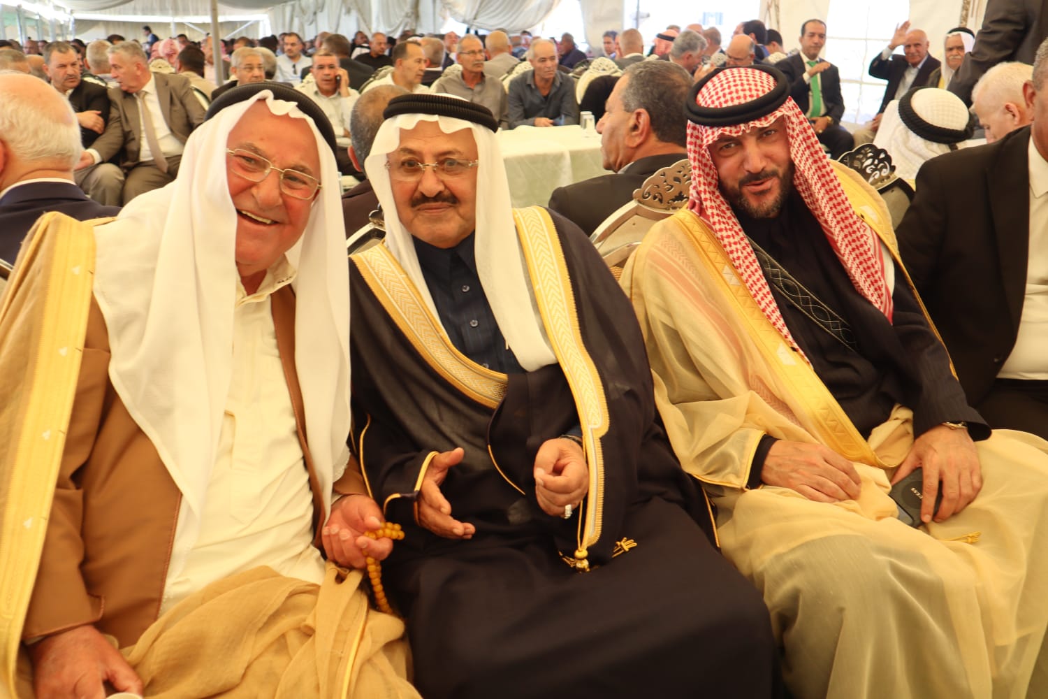 الباشا سليمان علي الغنيمات (أبو خلدون) يقيم مأدبة غداء احتفاء بزفاف نجله الدكتور معتز (صور)