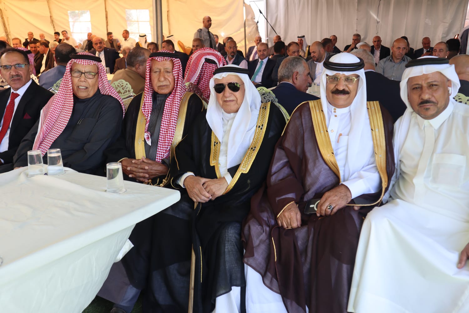 الباشا سليمان علي الغنيمات (أبو خلدون) يقيم مأدبة غداء احتفاء بزفاف نجله الدكتور معتز (صور)
