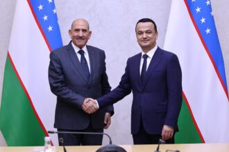 الذنيبات يبحث إقامة مشاريع مشتركة لإنتاج الأسمدة الفوسفاتية مع أوزبكستان