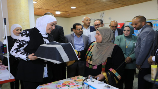 صورة حول : بني مصطفى تتفقد مشاريع تنموية وتفتتح حضانة في البادية الشمالية الغربية بني مصطفى تتفقد مشاريع تنموية وتفتتح حضانة في البادية الشمالية الغربية