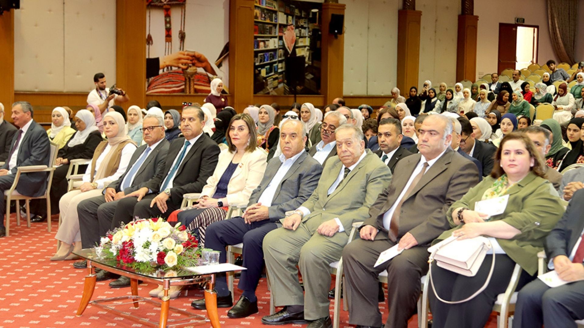 صورة حول : وزير التربية: اللغة العربية ركيزة الهوية الوطنية وبناء وعي الأجيال وزير التربية: اللغة العربية ركيزة الهوية الوطنية وبناء وعي الأجيال