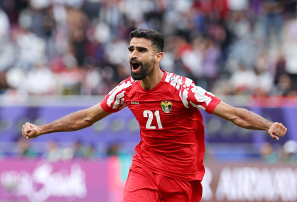 صورة حول : عاجل | نزار الرشدان يهز الشباك ويمنح النشامى التقدم أمام الجزائر في كأس العالم 2026 عاجل | نزار الرشدان يهز الشباك ويمنح النشامى التقدم أمام الجزائر في كأس العالم 2026