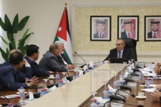 وزير الأشغال يوجه بتقييم واقع طرق حيوية في البلقاء