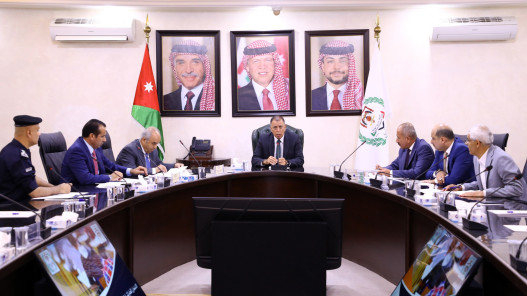 الداخلية والتربية تبحثان ترتيبات امتحانات التوجيهي