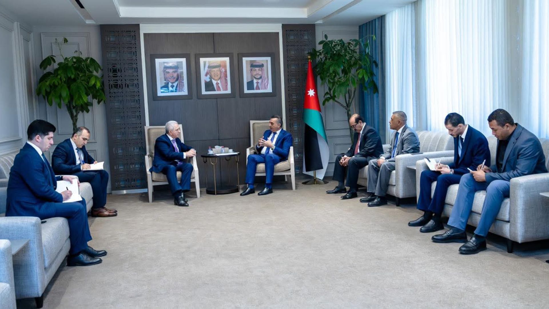 صورة حول : "الخارجية النيابية" تلتقي السفير الأذربيجاني "الخارجية النيابية" تلتقي السفير الأذربيجاني