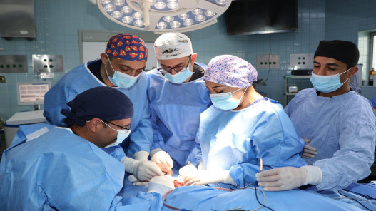 فريق طبي أردني ينجح باستئصال ورم نادر من ساعد طفل باستخدام تقنية التجميد