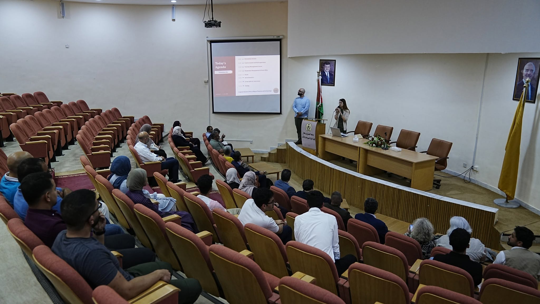 صورة حول : إطلاق برنامج دولي في البترا لتعزيز التدريب السياحي إطلاق برنامج دولي في البترا لتعزيز التدريب السياحي