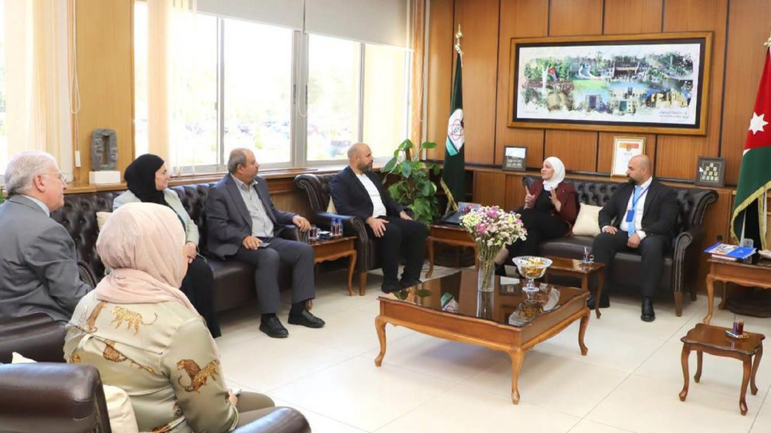 صورة حول : جامعة اليرموك ومؤسسة الحسين للسرطان تبحثان تعزيز الشراكة في مجالات التأمين الصحي والتوعية والبحث العلمي جامعة اليرموك ومؤسسة الحسين للسرطان تبحثان تعزيز الشراكة في مجالات التأمين الصحي والتوعية والبحث العلمي