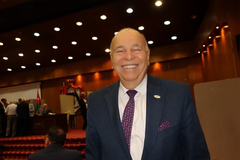 الشاعر عليان العدوان رئيسًا لاتحاد الكتاب والأدباء الأردنيين
