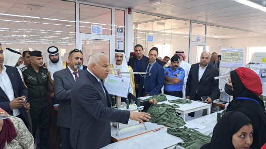 صورة حول : وزير العمل يفتتح توسعة فرع إنتاجي في المفرق ويوفر 250 فرصة عمل إضافية وزير العمل يفتتح توسعة فرع إنتاجي في المفرق ويوفر 250 فرصة عمل إضافية