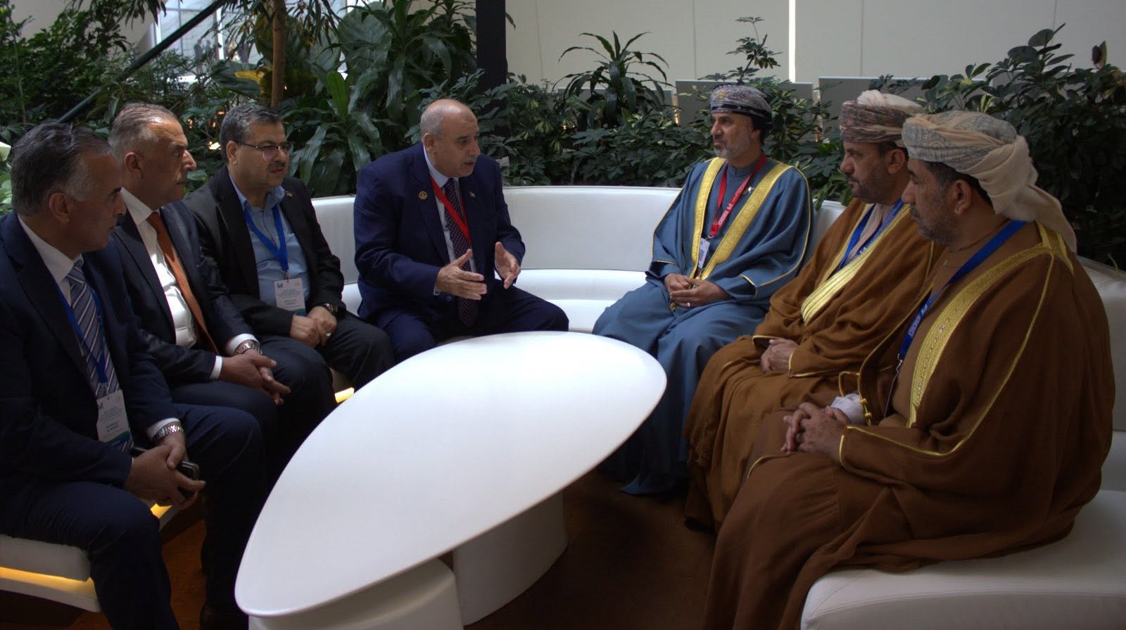القاضي يبحث تعزيز التعاون البرلماني مع عُمان والإمارات والعراق