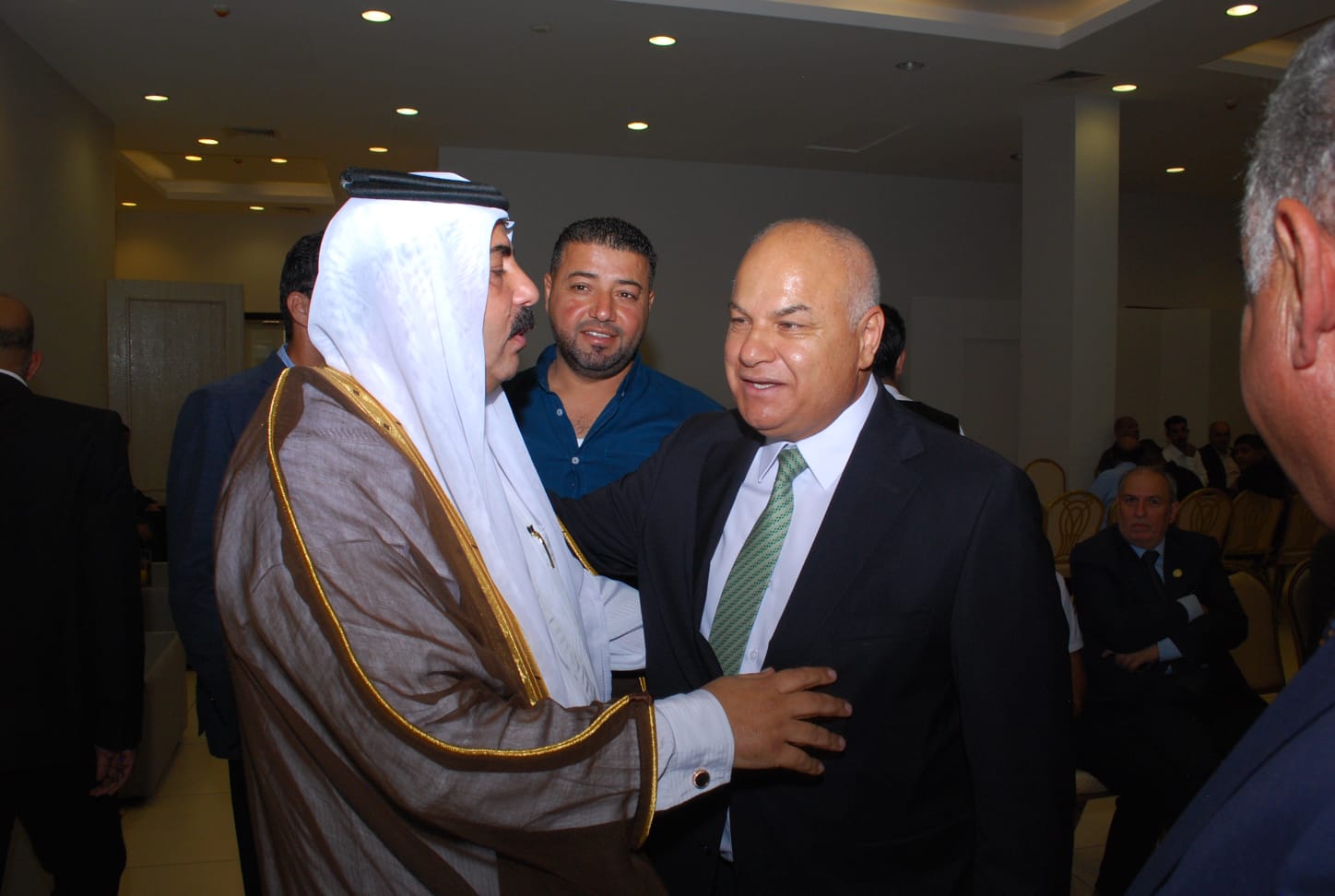 بالصور.. ال البكار وال هاها نسايب الخصاونة طلب والعيسوي لبى
