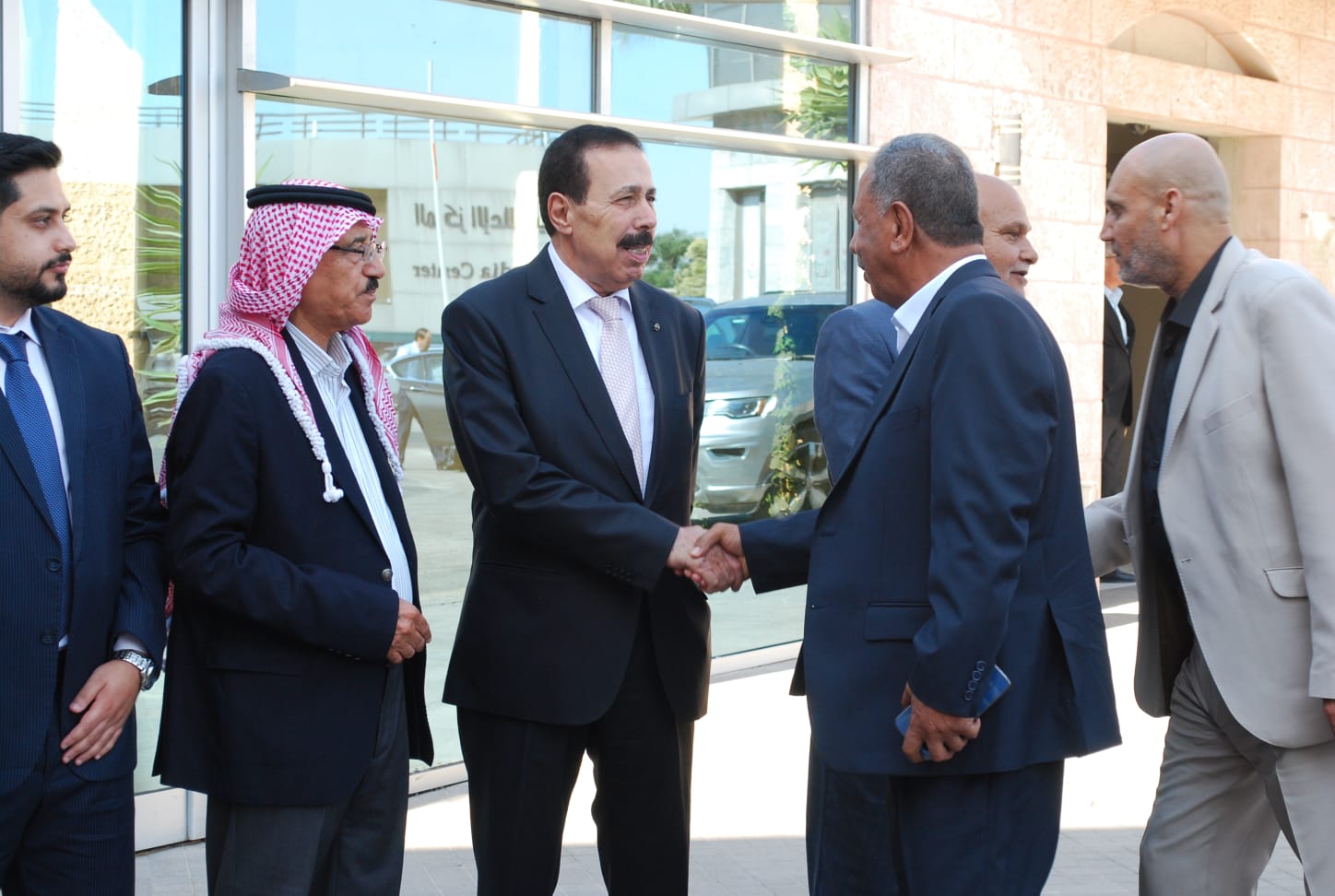 بالصور.. ال البكار وال هاها نسايب الخصاونة طلب والعيسوي لبى