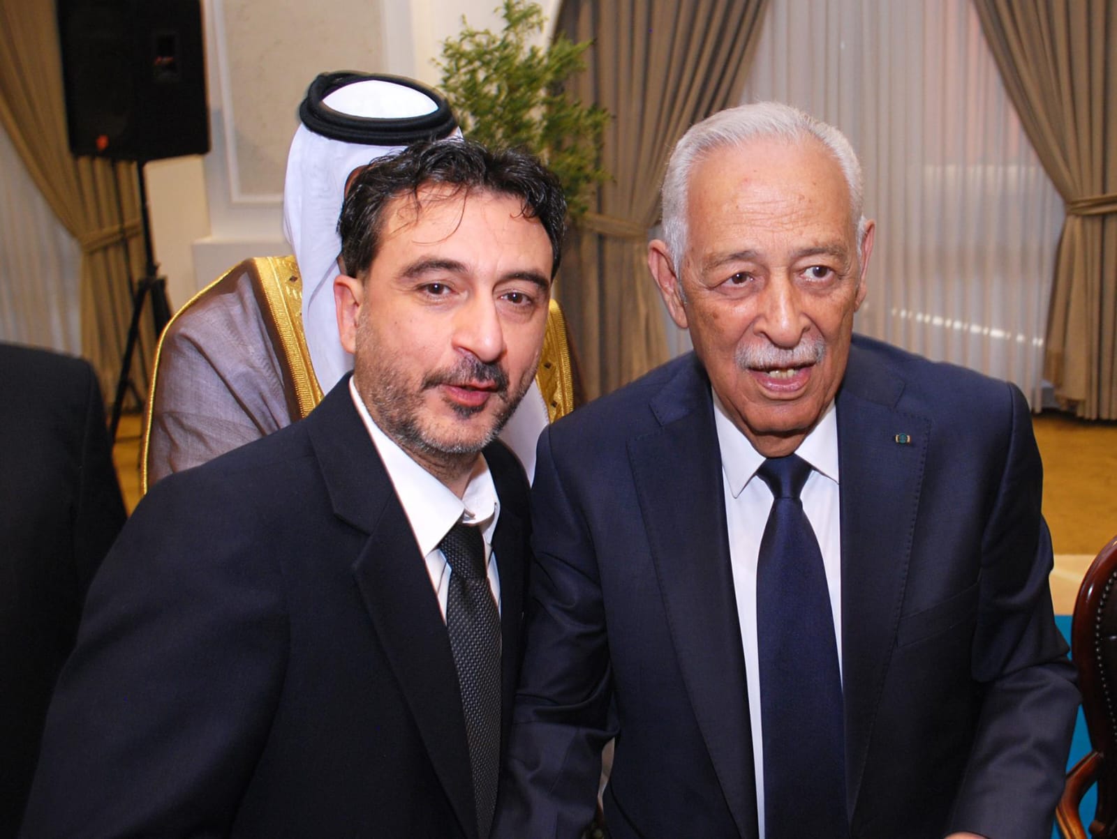 بالصور.. ال البكار وال هاها نسايب الخصاونة طلب والعيسوي لبى