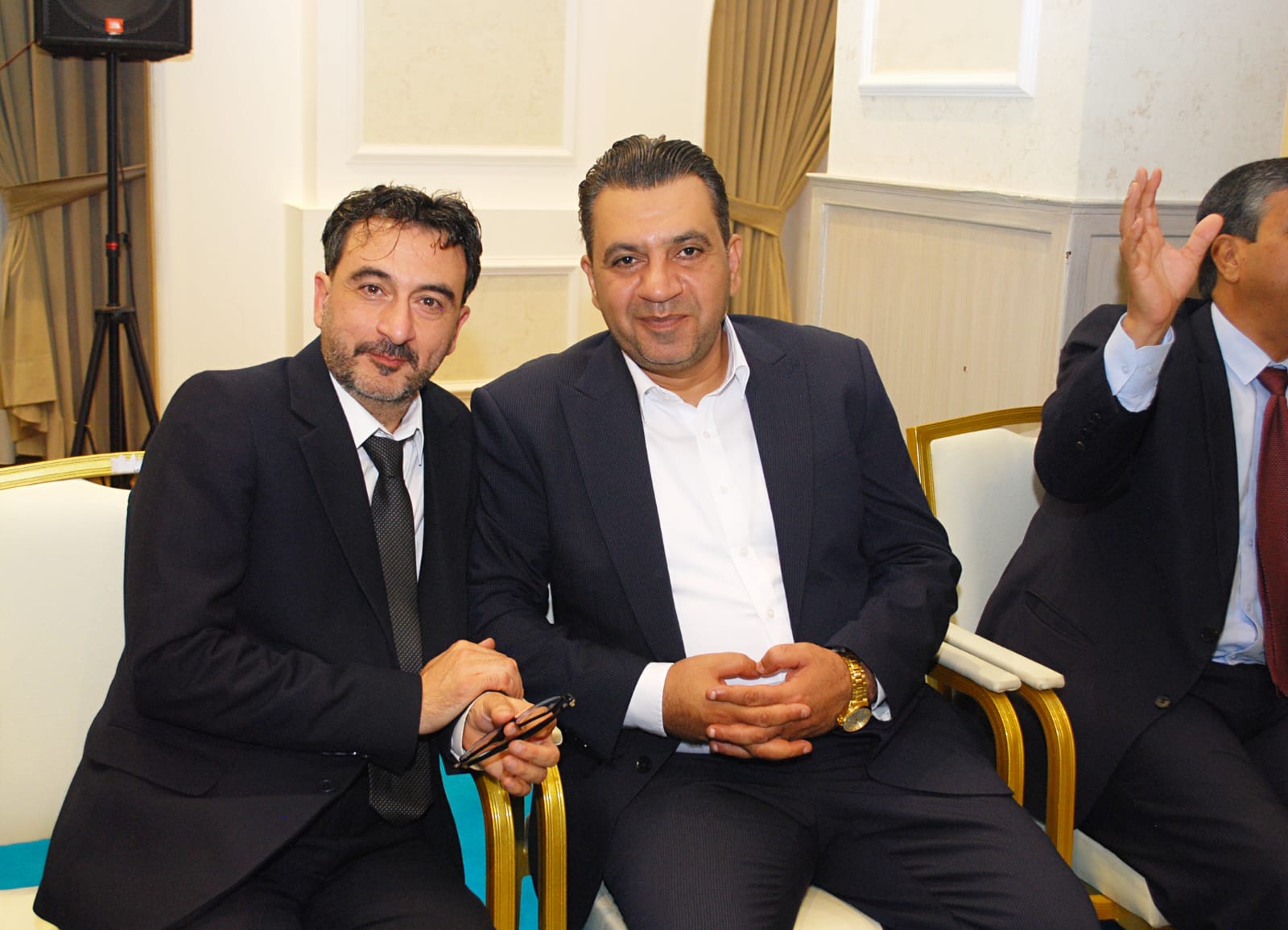 بالصور.. ال البكار وال هاها نسايب الخصاونة طلب والعيسوي لبى