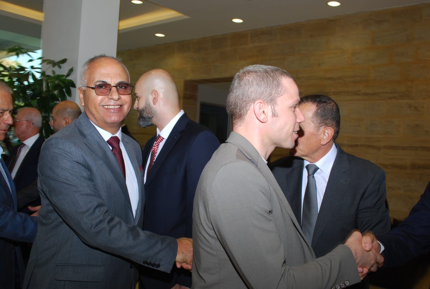 بالصور.. ال البكار وال هاها نسايب الخصاونة طلب والعيسوي لبى