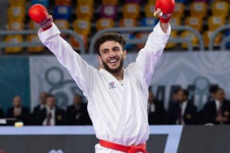 عفيف غيث يتأهل إلى نهائي الدوري العالمي للكراتيه في الرباط بعد سلسلة انتصارات قوية
