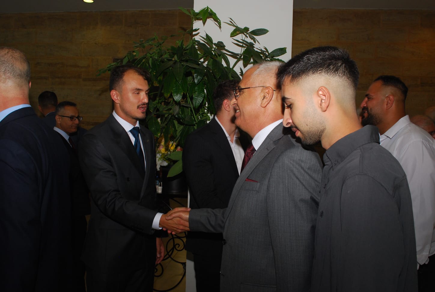بالصور.. ال البكار وال هاها نسايب الخصاونة طلب والعيسوي لبى
