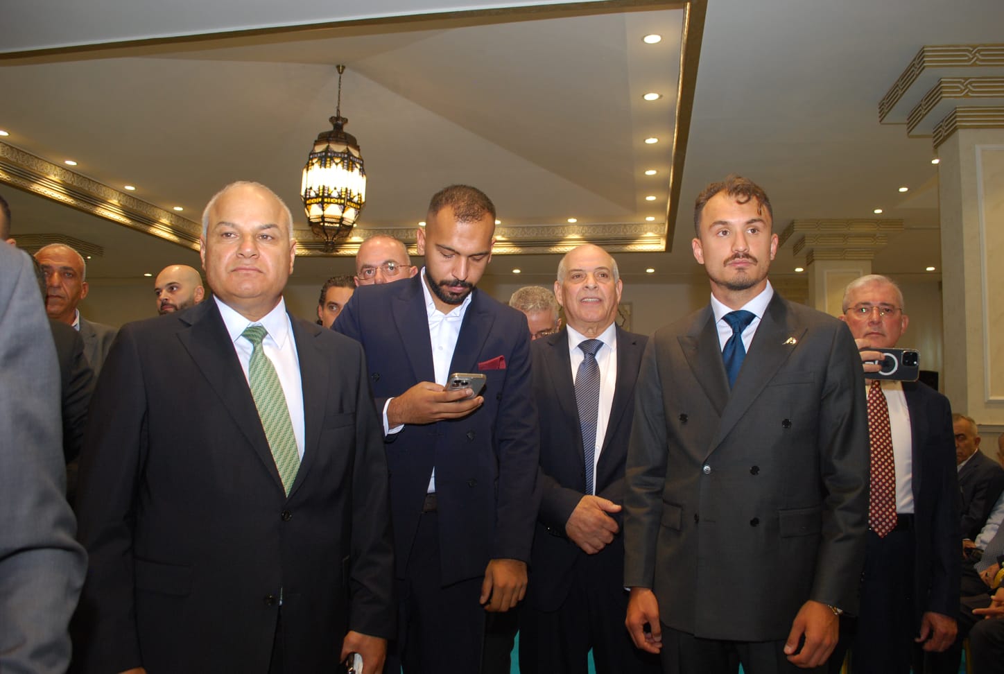 بالصور.. ال البكار وال هاها نسايب الخصاونة طلب والعيسوي لبى