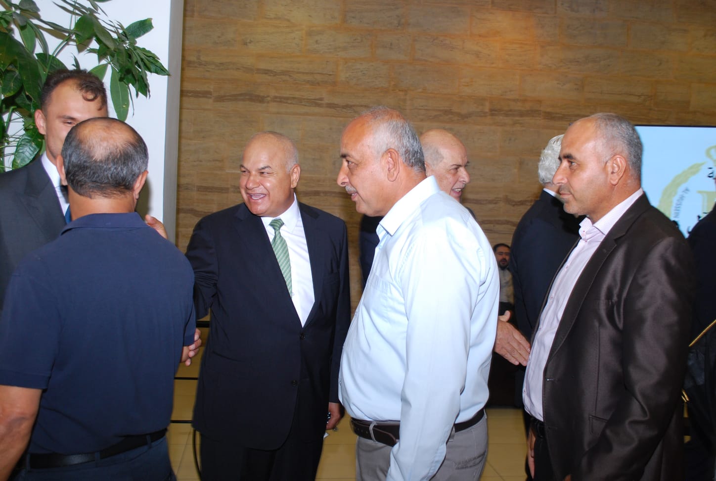 بالصور.. ال البكار وال هاها نسايب الخصاونة طلب والعيسوي لبى