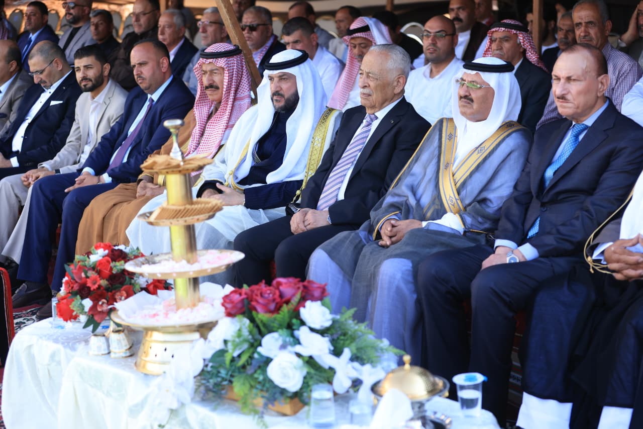رئيس الديوان الملكي يرعى حفل عشيرة الحويان بالذكرى الثمانين للاستقلال (صور)