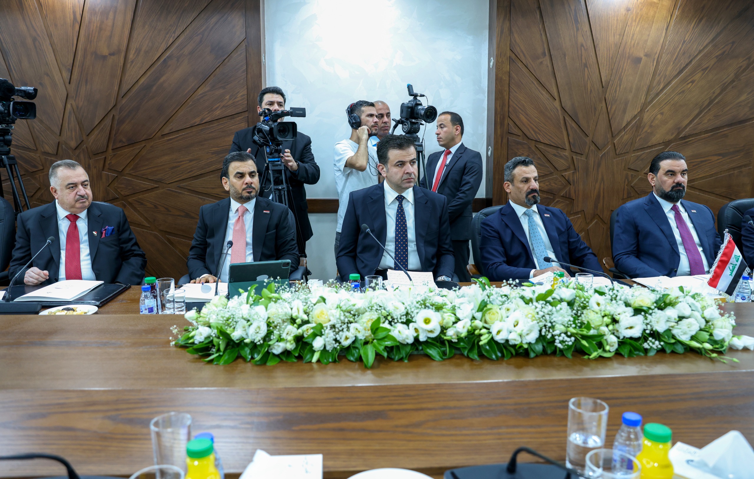 القاضي والحلبوسي يؤكدان عمق العلاقات الأردنية العراقية والحرص على تطويرها في المجالات كافة