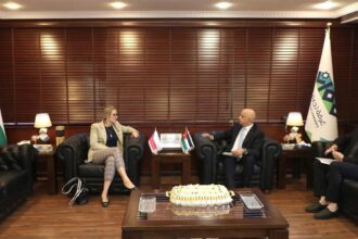 تجارة عمّان والسفارة التشيكية تبحثان فرص الاستثمار والتعاون