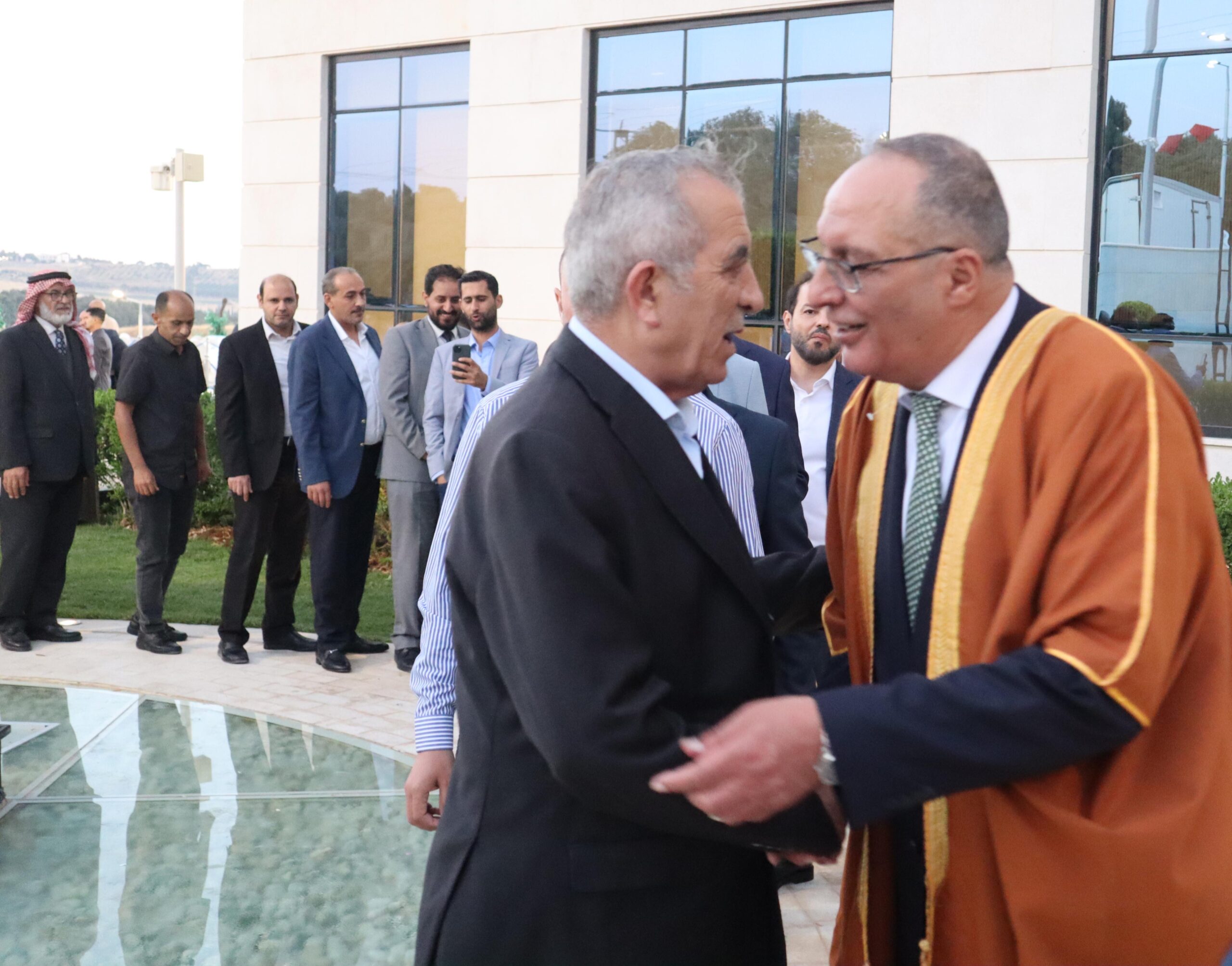 الدكتور محمد المعاقبة يولم بمناسبة زفاف نجله الدبلوماسي "قيس"