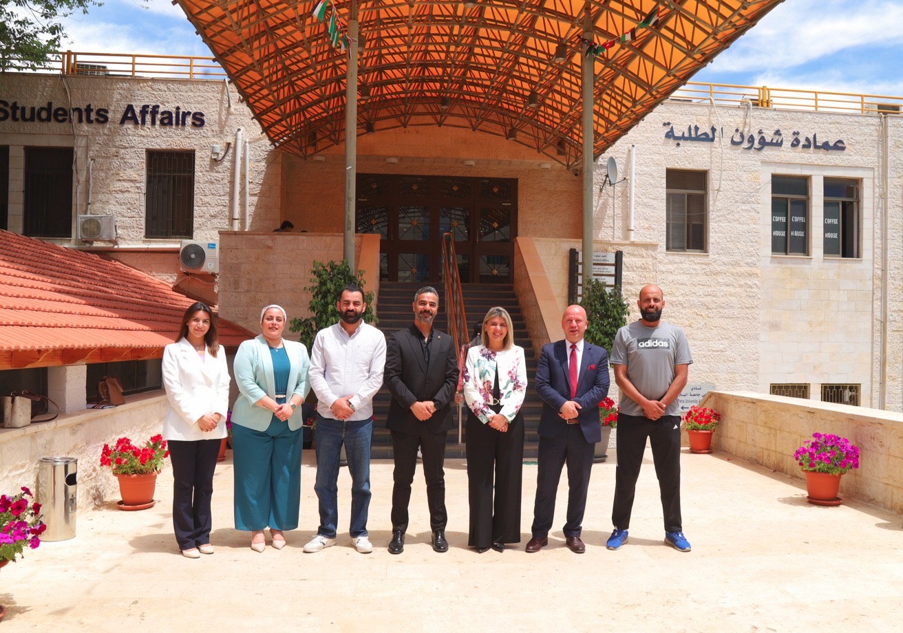 جامعة البترا تستضيف أمين عام اللجنة الأولمبية الأردنية ضمن فعاليات "صالون البترا الثقافي"