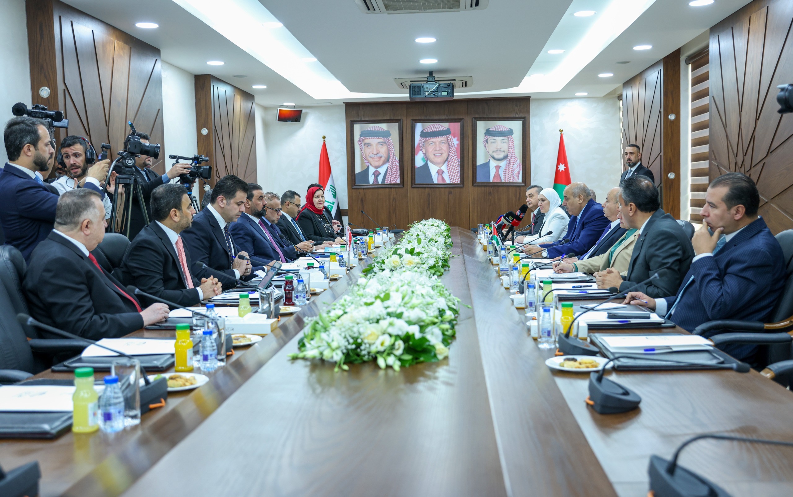 القاضي والحلبوسي يؤكدان عمق العلاقات الأردنية العراقية والحرص على تطويرها في المجالات كافة