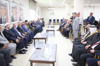 مندوبا عن الملك وولي العهد.. العيسوي يعزي الصرايرة والديك
