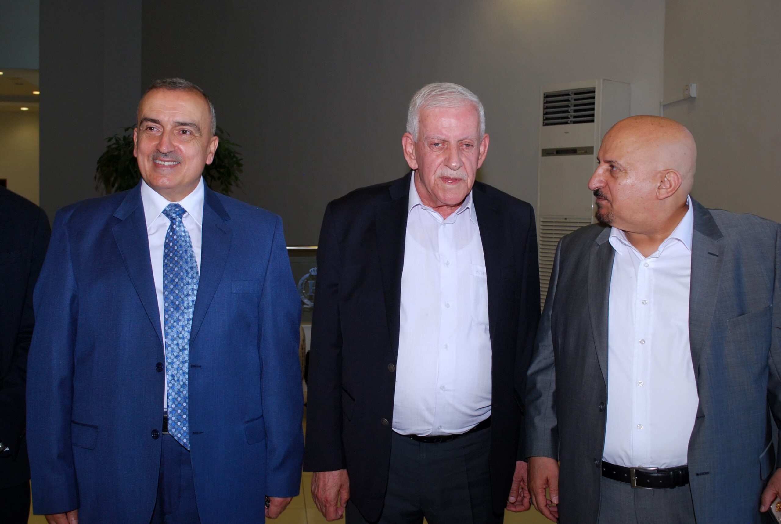 حداد و أبو طويلة نسايب .. عطية طلب و الخصاونة أجاب