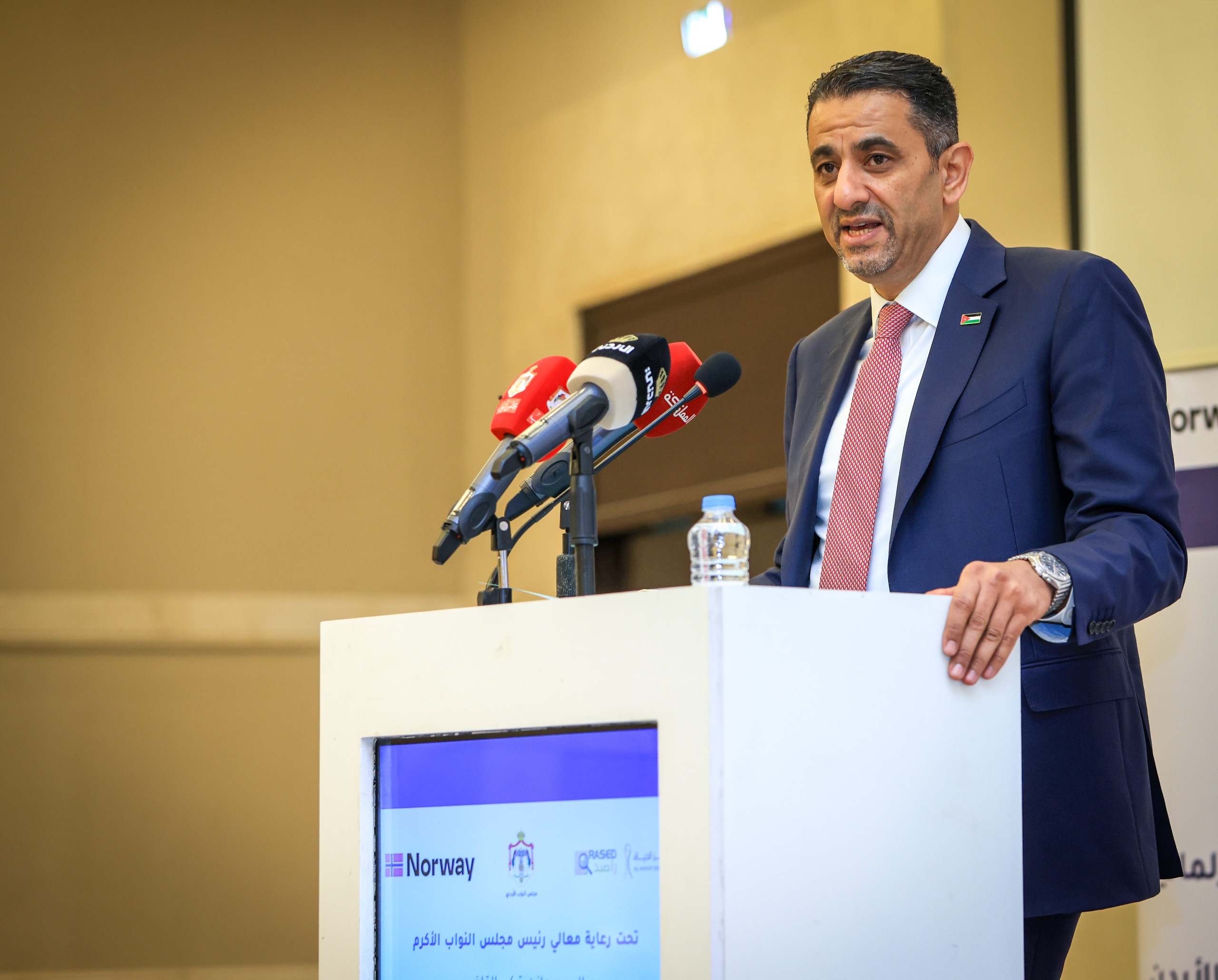 القاضي: التنمية تبدأ من المحافظات والاستماع المباشر للمواطنين