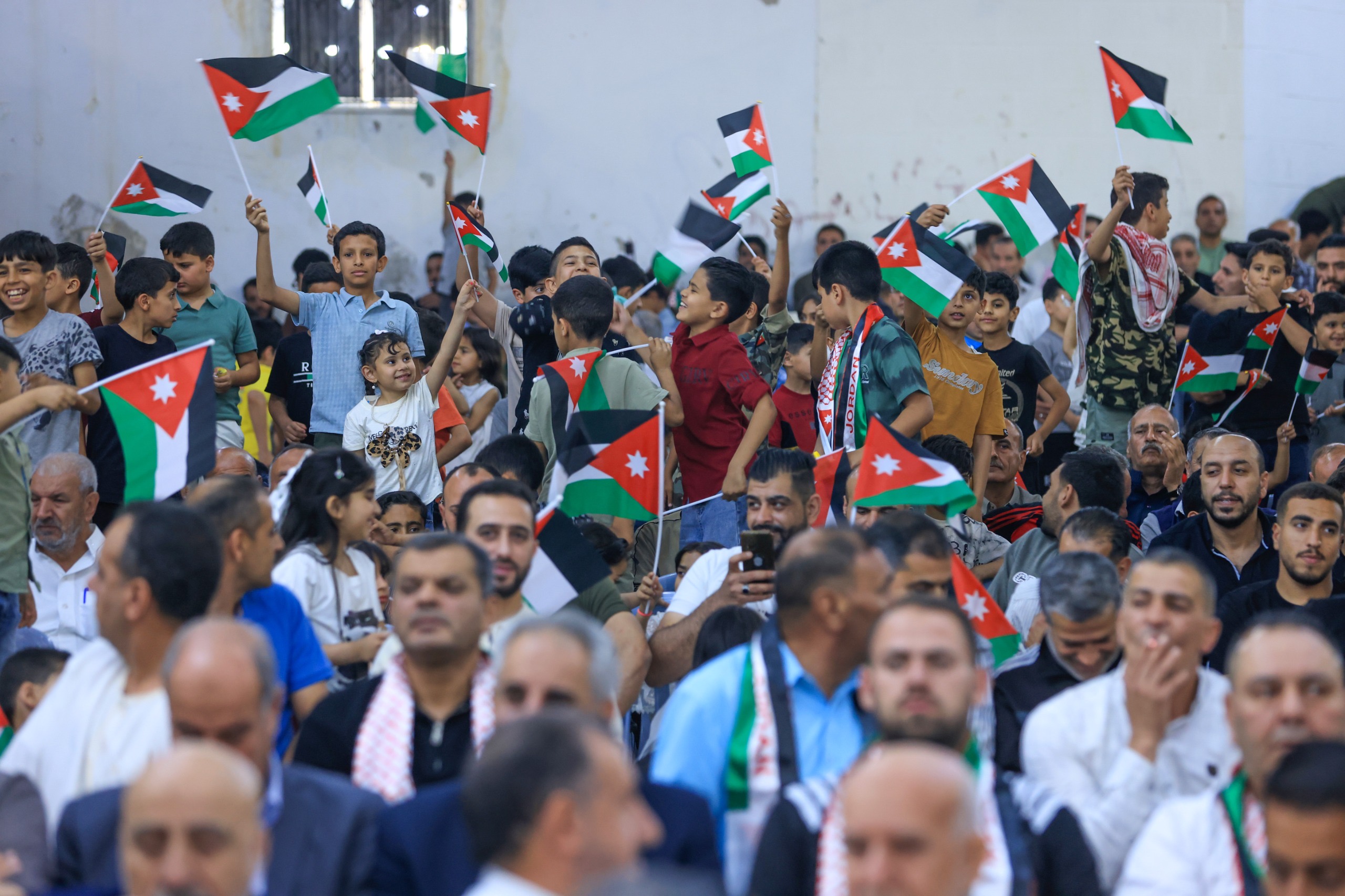 القاضي يرعى احتفالات حي الطفايلة بعيد الاستقلال والأعياد الوطنية