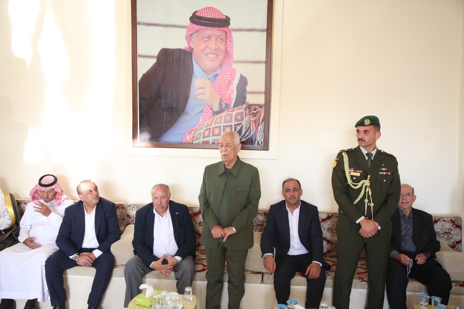 مندوبا عن الملك وولي العهد...العيسوي يعزي عشيرة الزبن/ بني صخر