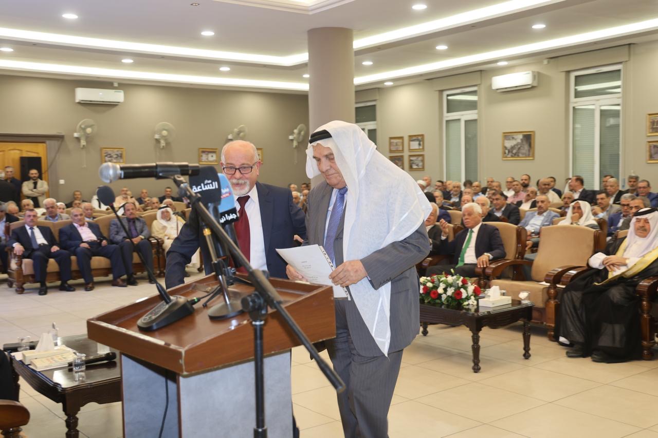 بالصور.. حفل اشهار كتاب «ما هذه الفوضى الموجودة على مكتبك؟» للكاتب ماجد جورج أبو عطا