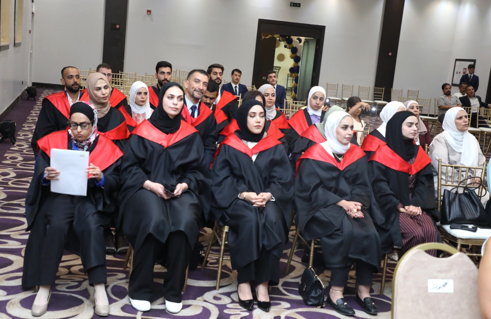 العيسوي يرعى حفل تخريج دورة الدليل السياحي لأبناء الكرك